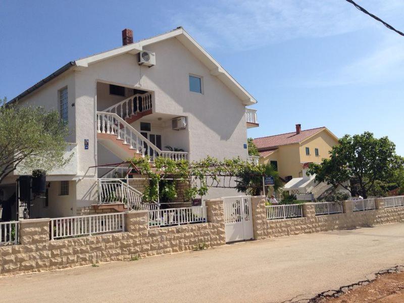 Apartmani Slavica Biograd Na Moru Exterior foto